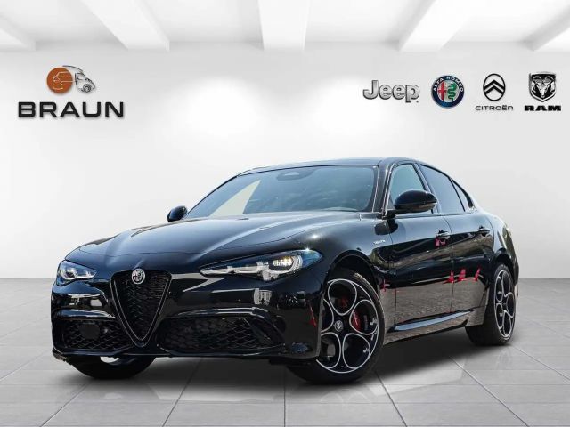 Alfa Romeo Giulia AT8 Q4 Turbo Veloce