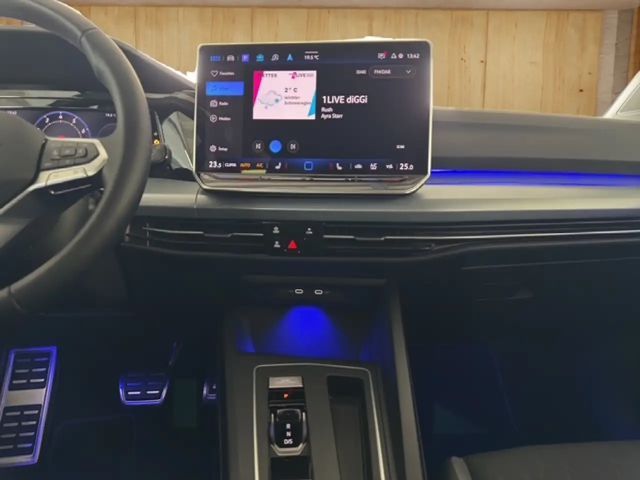 Volkswagen Golf 1.5 eTSI DSG Variant