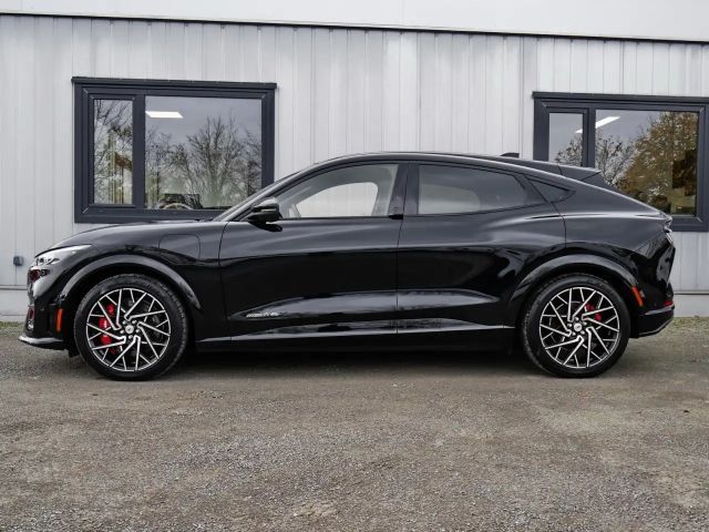 Ford Mustang Mach-E AWD GT