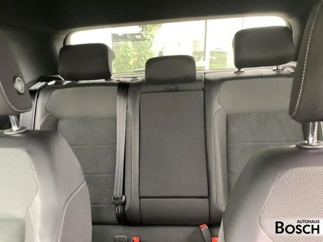 Volkswagen T-Roc 1.5 TSI DSG R-Line