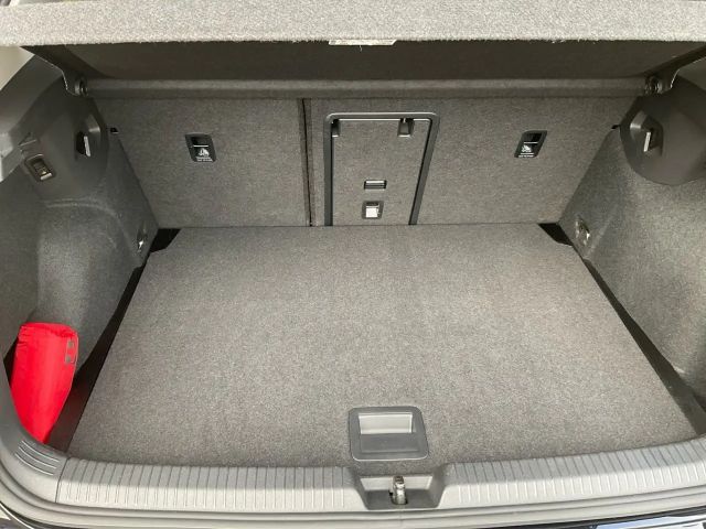 Volkswagen Golf 1.5 eTSI Golf VIII Move