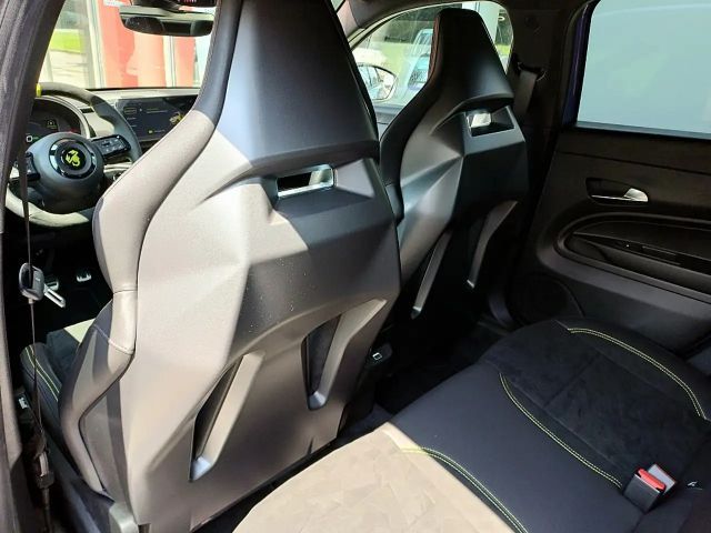 Abarth 600e Scorpionissima