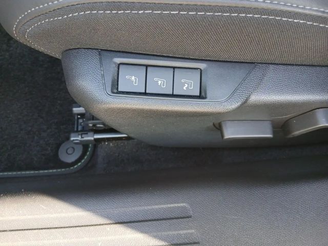 Peugeot 2008 EAT8 GT-Line