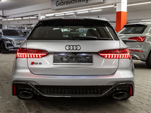 Audi RS6 Avant Quattro