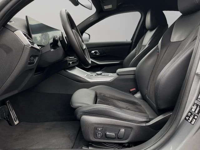 BMW 330 330i M-Sport Sedan xDrive