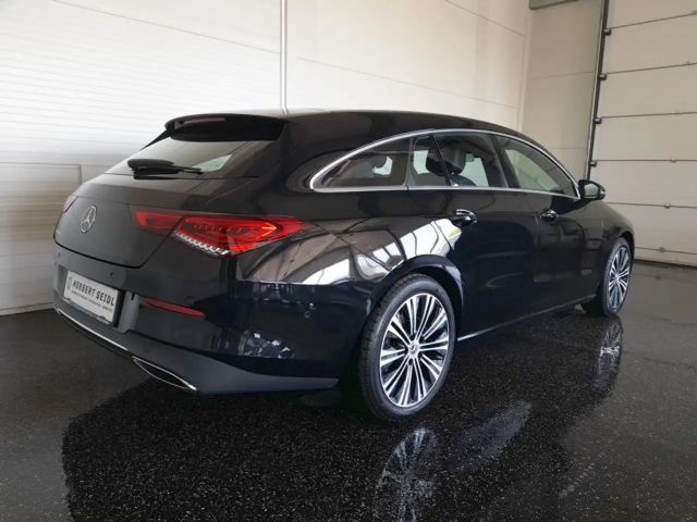 Mercedes-Benz CLA 200 CLA 200 d Shooting Brake