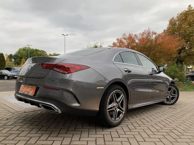 Mercedes-Benz CLA 200 AMG Line Sedan