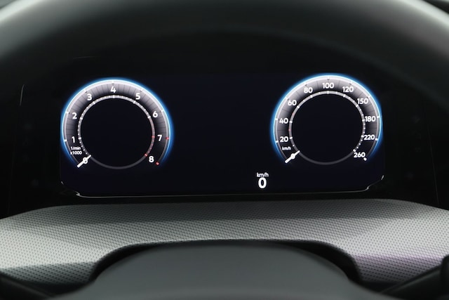 Volkswagen Golf 1.5 eTSI DSG Golf VIII IQ.Drive