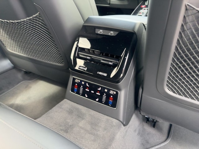 Audi A6 e-tron Avant Quattro