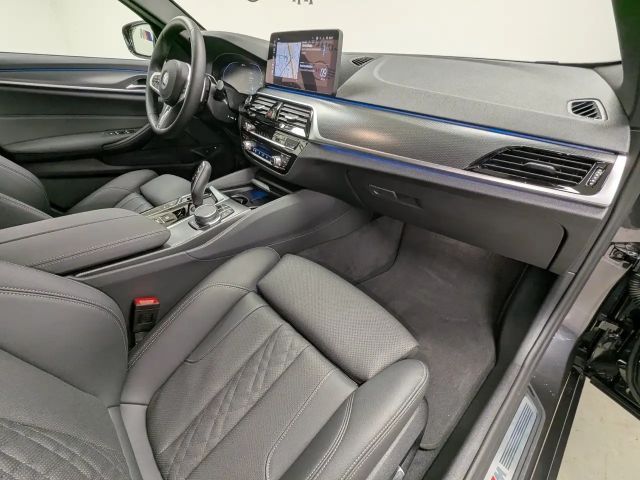 BMW 530 530e M-Sport Touring