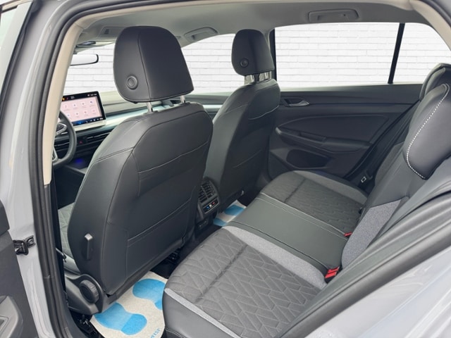 Volkswagen Golf 1.5 eTSI DSG