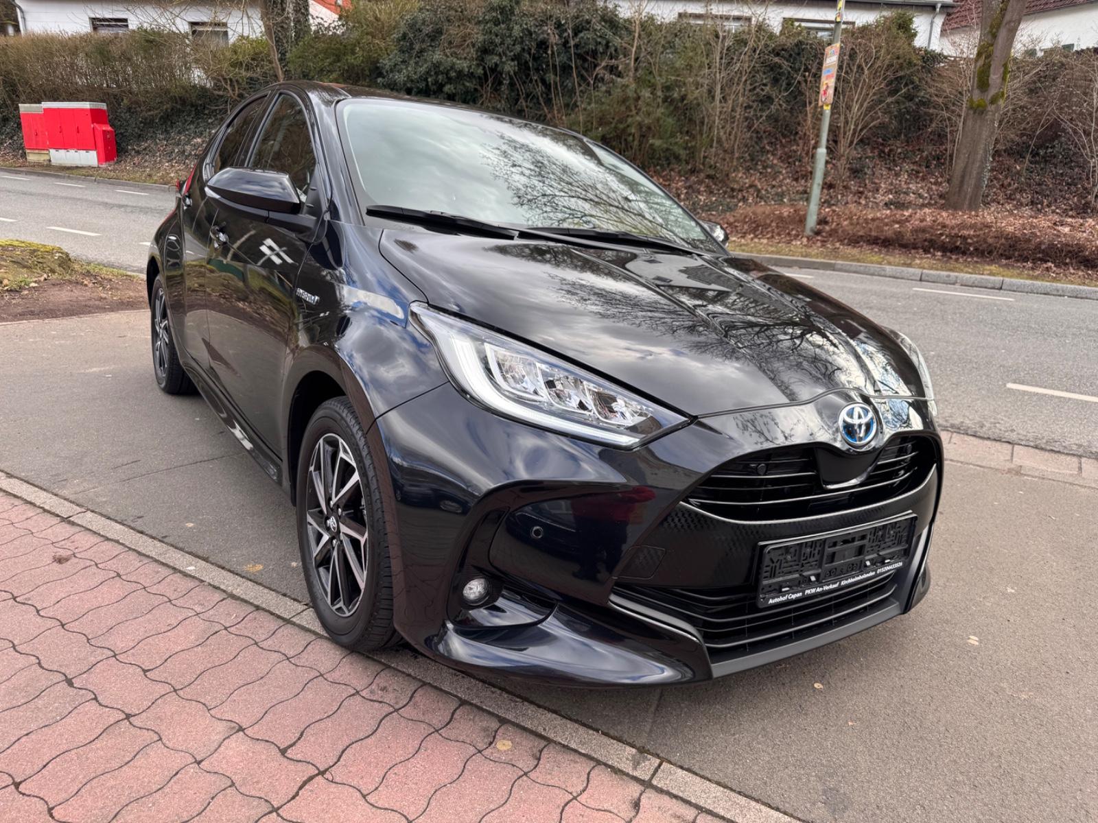 Toyota Yaris Hybride Team D