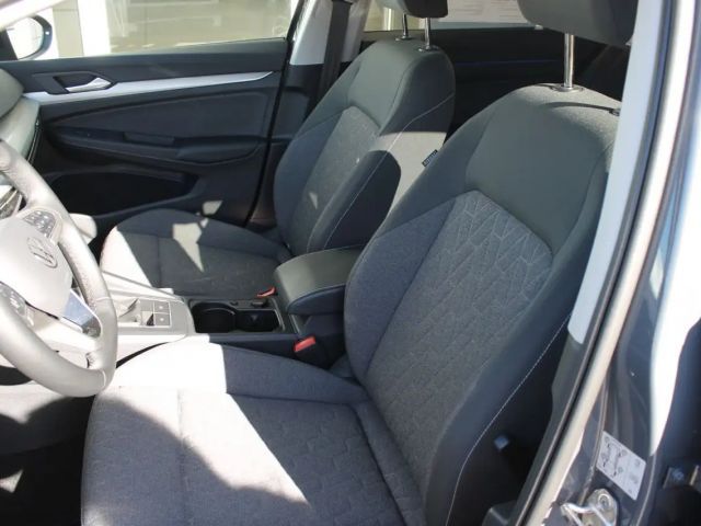 Volkswagen Golf 1.5 TSI Golf VIII Move