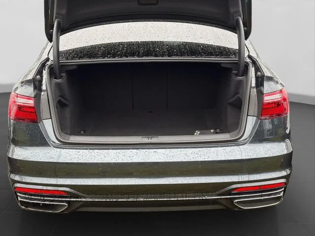 Audi A4 30 TDI S-Line Sedan