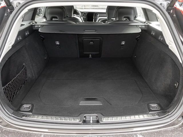 Volvo V60 Cross Country AWD Plus