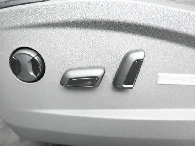 Volkswagen Multivan Style T7