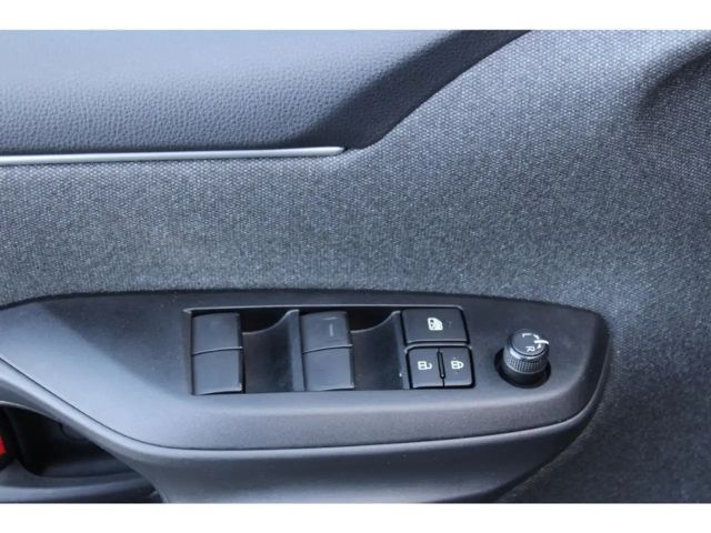 Toyota Yaris Hatchback Hybride Team D