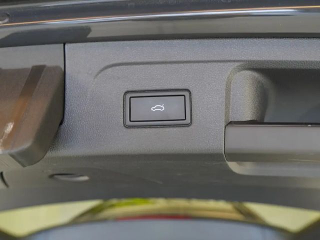 Volkswagen Touran 1.5 TSI DSG