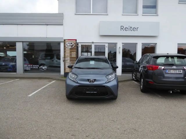 Toyota Aygo X Hatchback Play VVT-i