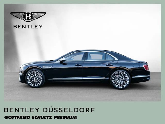 Bentley Flying Spur Mulliner // BENTLEY DÜSSELDORF