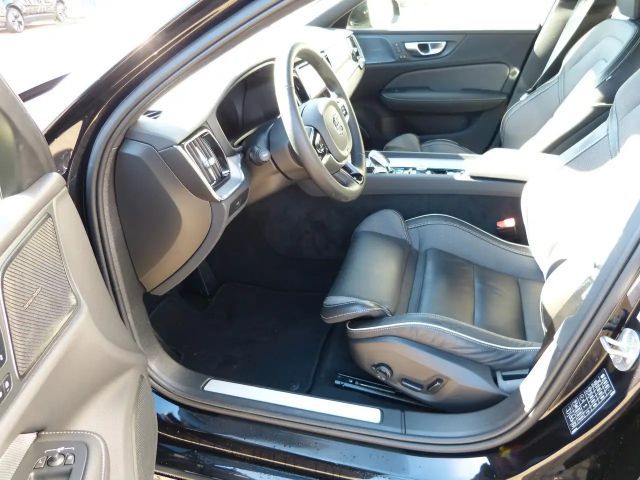 Volvo S60 Dark Plus