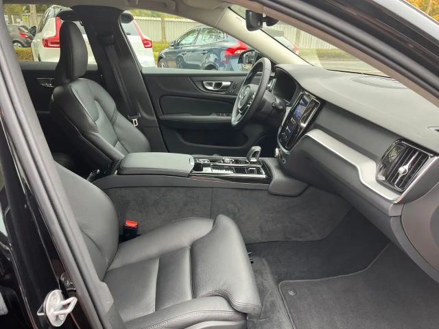 Volvo V60 AWD Dark Hybrid Plus T6