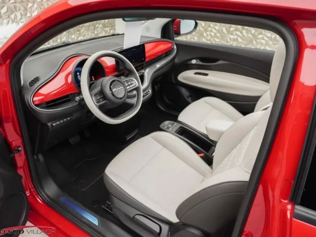 Fiat 500e La Prima