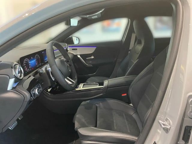 Mercedes-Benz A 250 4MATIC AMG Line