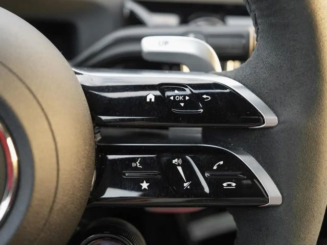 Mercedes-Benz A 35 AMG 4MATIC AMG Line