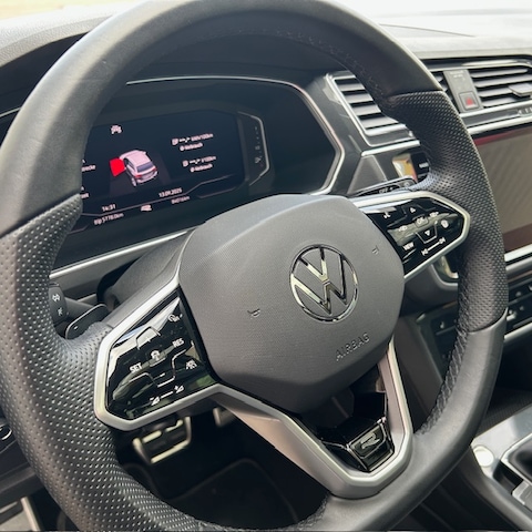 Volkswagen Tiguan Tiguan 1.4   R-L  P 110TSI D6F