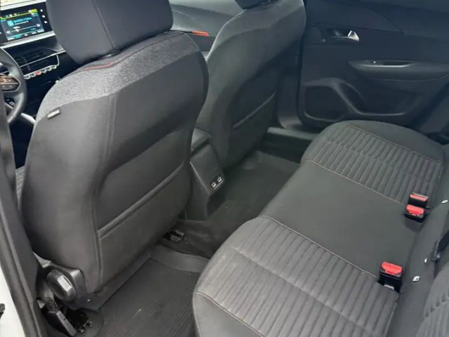 Peugeot E-2008 Active Pack