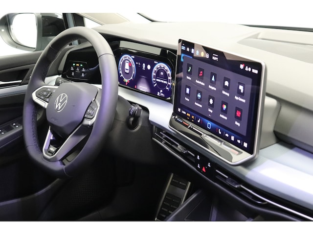 Volkswagen Golf 1.5 eTSI