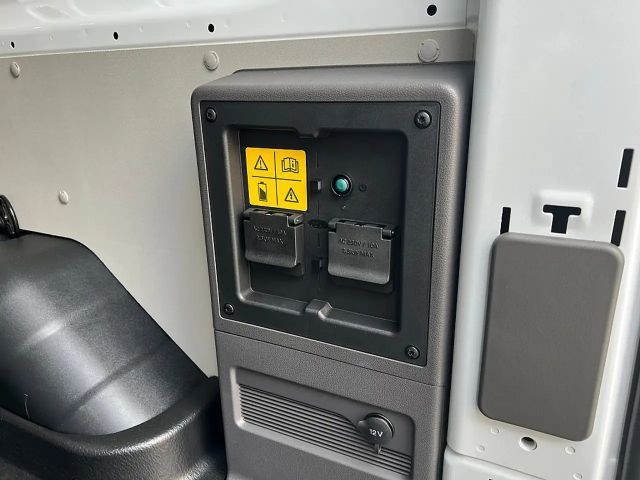 Ford E-Transit E-Transit Kasten 67kWh/198kW L3H2 350 Trend