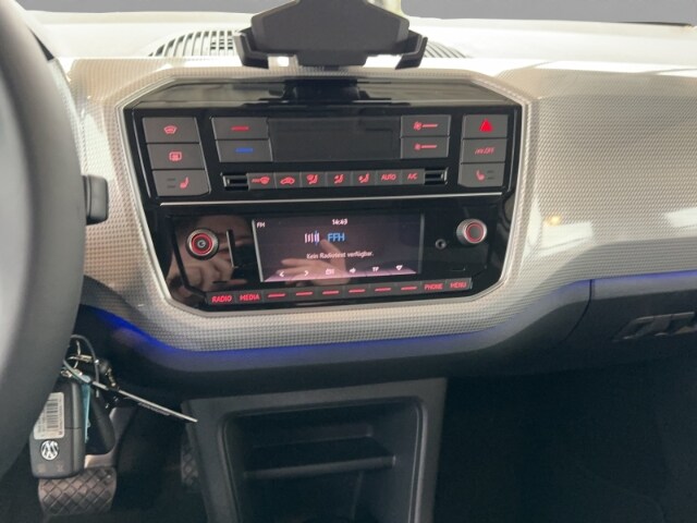 Volkswagen e-up! Edition 61 kW (83 PS) 32,3 kWh SHZ / CLIMA / REARVIEW