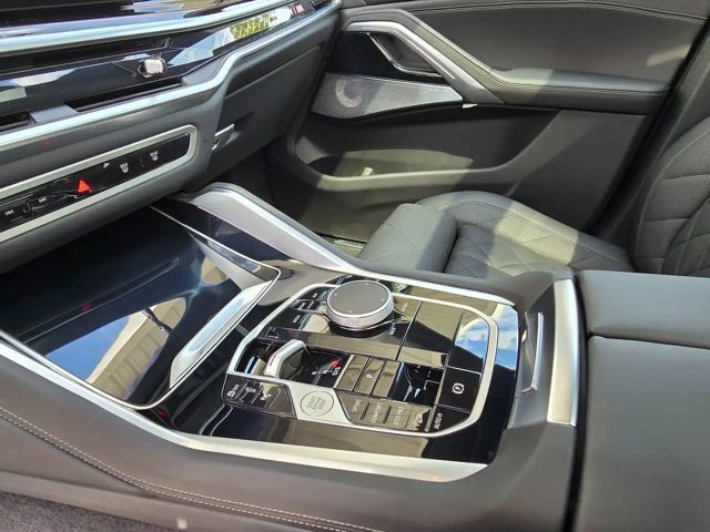 BMW X6 60i Komfortsitze*Standhzg*AHK*DAPro*PanoSky*