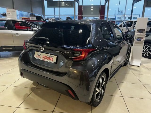Toyota Yaris Hatchback Hybride VVT-i