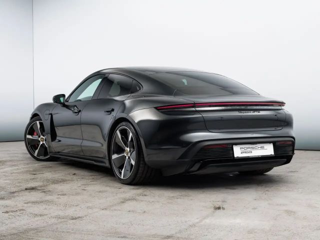 Porsche Taycan GTS