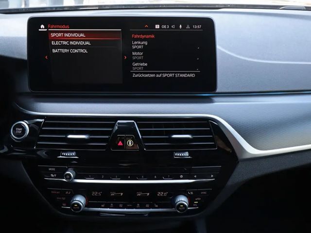 BMW 530 530e M-Sport Touring xDrive