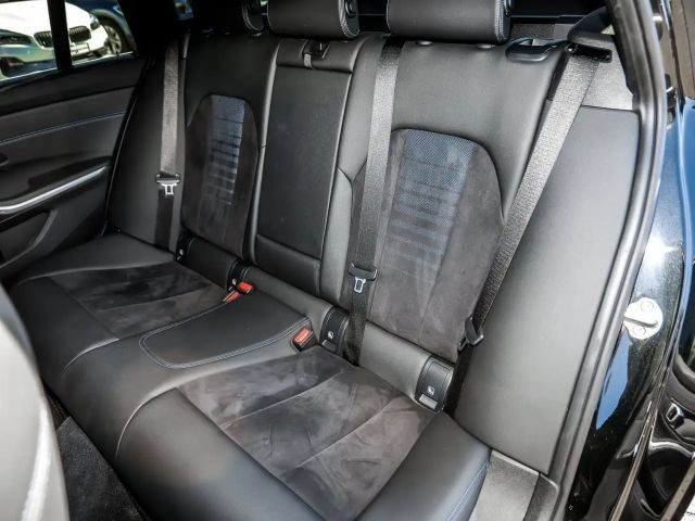 BMW 330 330d M-Sport Touring