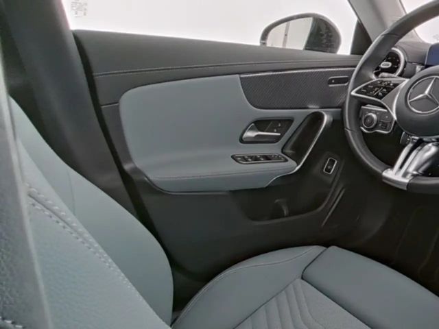 Mercedes-Benz CLA 180 Progressive