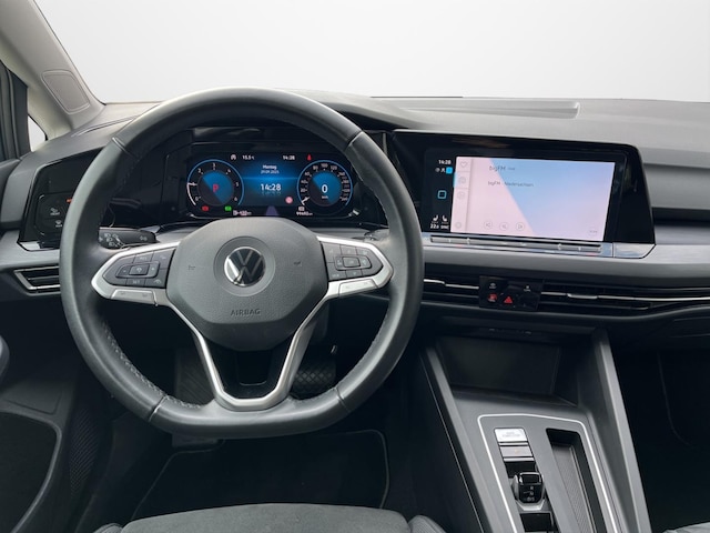 Volkswagen Golf 2.0 TDI DSG Style Variant