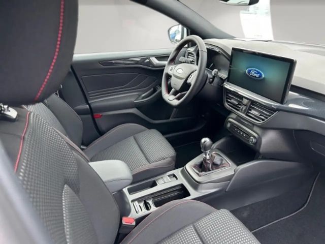 Ford Focus ST Line Wagon