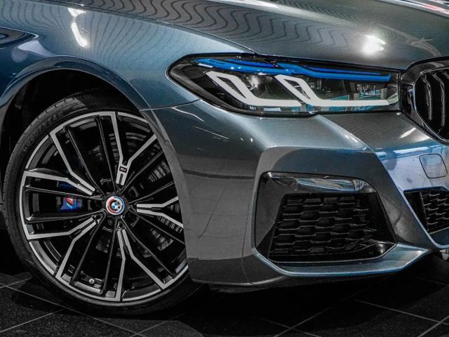 BMW 530 530e M-Sport Sedan