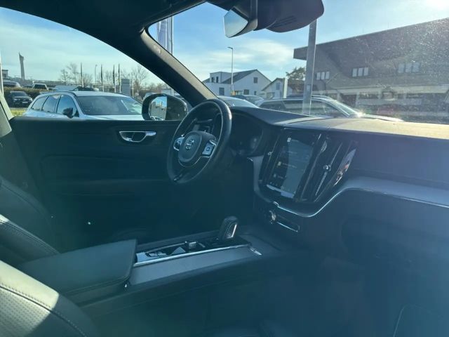 Volvo XC60 AWD R-Design