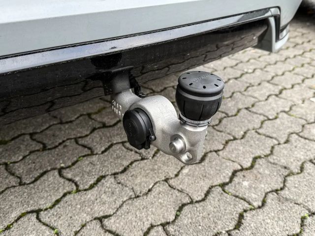 Volvo XC60 AWD Dark Plus