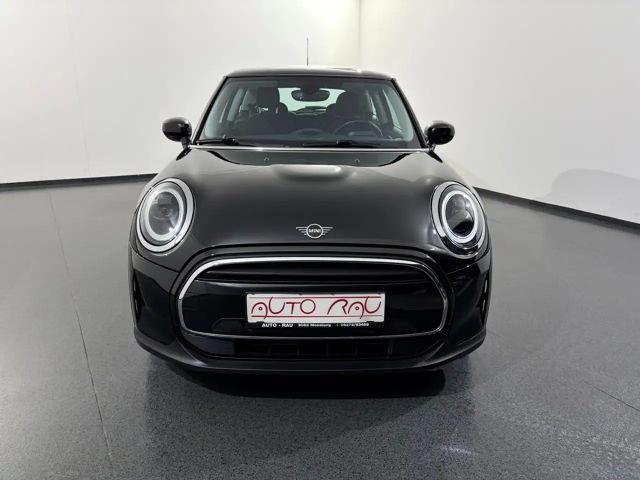 MINI Cooper 3D Essential Trim Automatik *LED*NAVI*PDC*