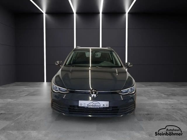 Volkswagen Golf 1.5 eTSI DSG Life Variant