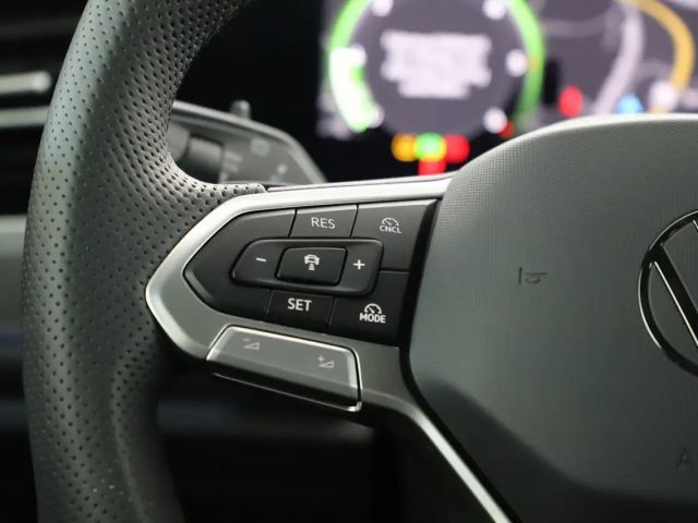 Volkswagen Passat 4Motion DSG R-Line Variant