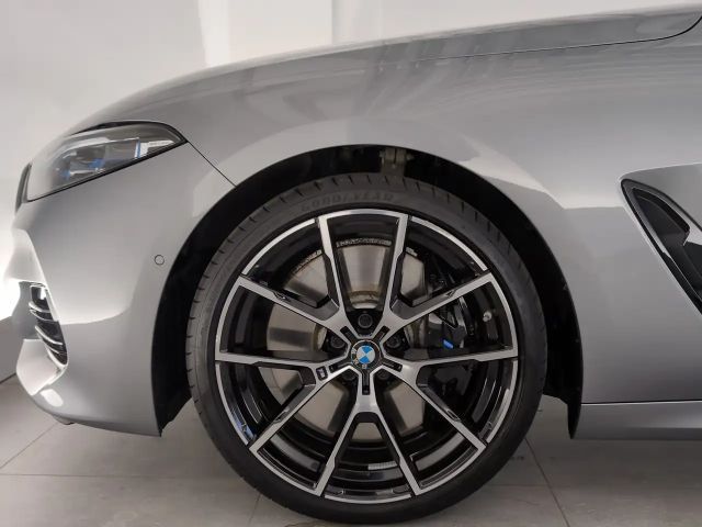 BMW M850 Coupé Gran Coupé Sedan xDrive