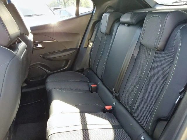 Peugeot 2008 EAT8 GT-Line